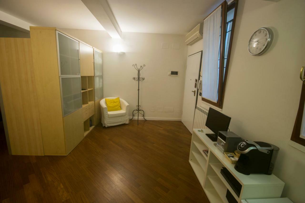 Suite Del Borgo - Affittacamere - Guest House Bologna Exterior photo