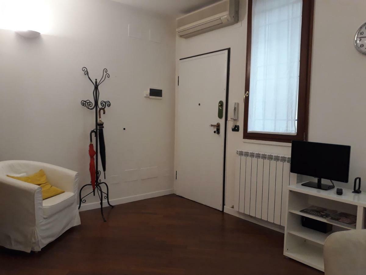 Suite Del Borgo - Affittacamere - Guest House Bologna Exterior photo